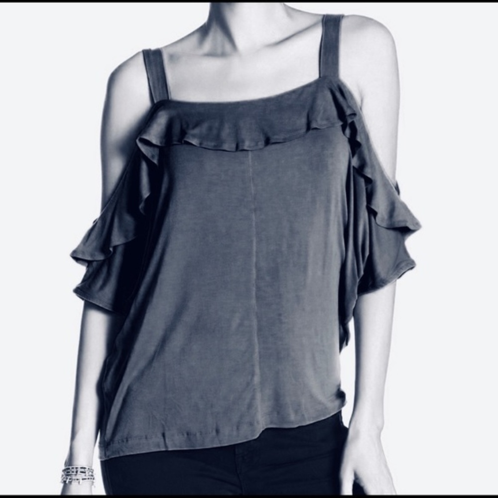 5/25$ Harlowe & Graham Cold Shoulder Tee Gray M